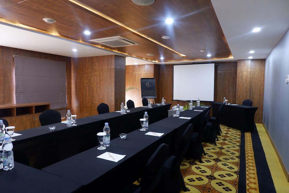 El Hotel Yogyakarta Malioboro Eksteriør bilde